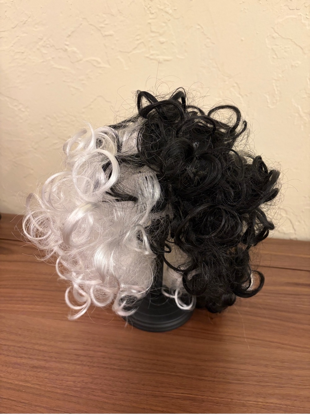 Black & White Curly Costume Wig Cruella Style Halloween Cosplay